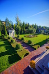 Сад в Монолите
